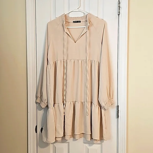 4 for $25! Ladies Tiered Dress - Picture 1 of 5